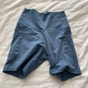 Colorfulkoala S Women’s High Waisted Biker Shorts w pocket - blue - NEVER WORN